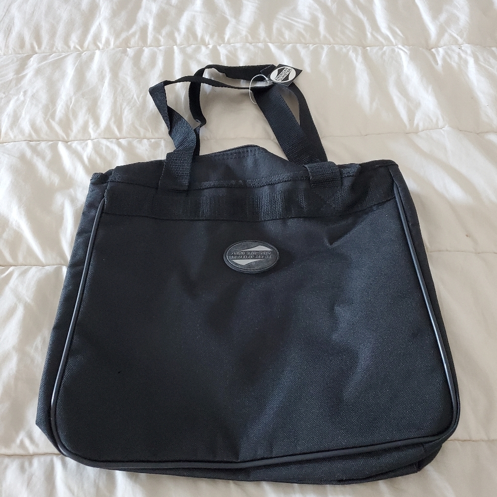 American Tourister personal carryon tote  bag Or Tablet Carrier